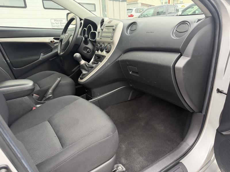 Toyota Matrix 4dr Wgn Man FWD 2010