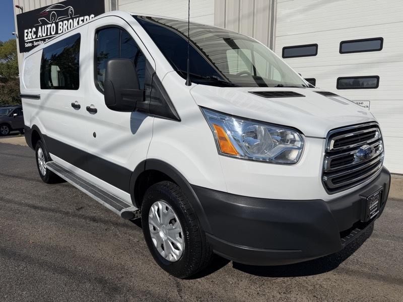 Ford Transit 250 Van Low Roof w/Sliding Pass. 130-in. WB 2018