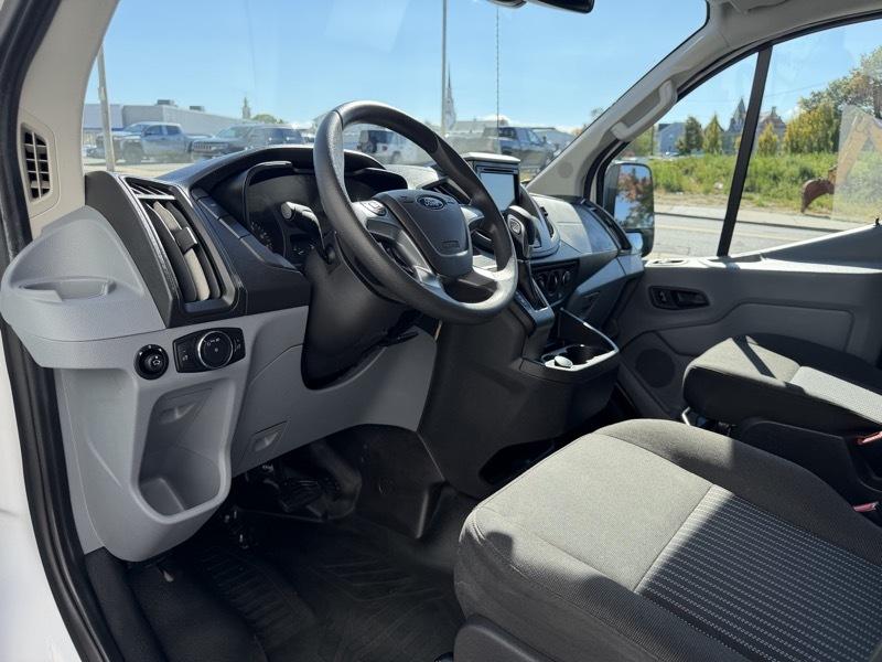 Ford Transit 250 Van Low Roof w/Sliding Pass. 130-in. WB 2018