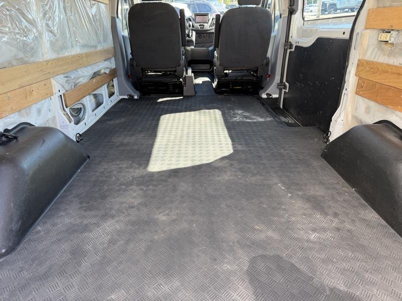 Ford Transit 250 Van Low Roof w/Sliding Pass. 130-in. WB 2018