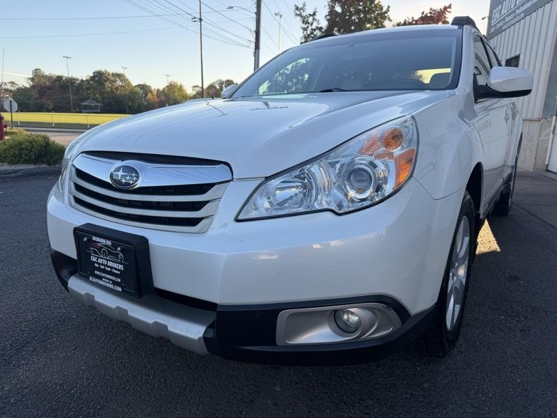Subaru Outback 2.5i Limited 2011