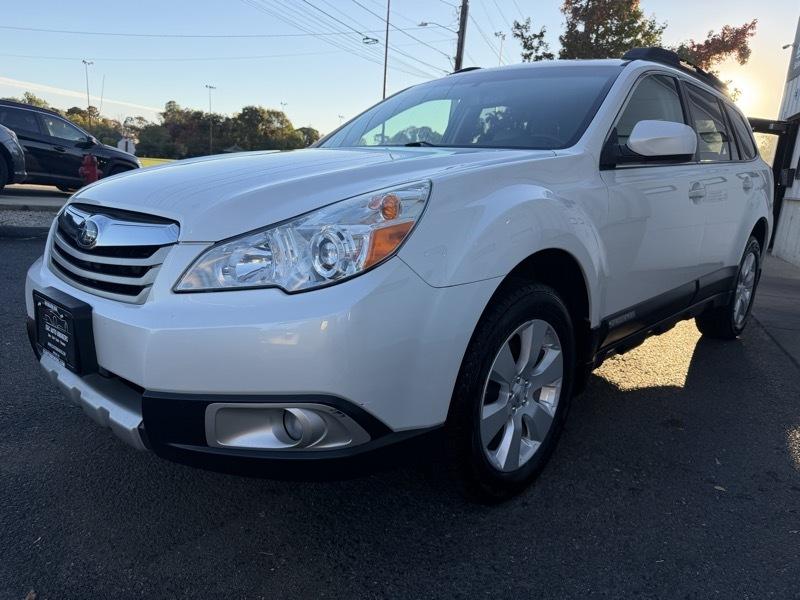Subaru Outback 2.5i Limited 2011