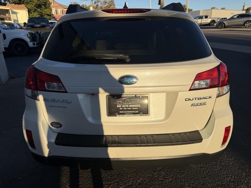 Subaru Outback 2.5i Limited 2011