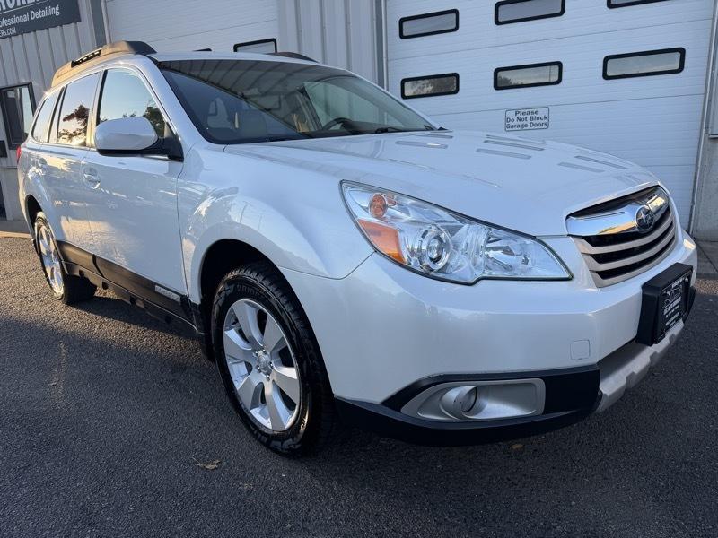 Subaru Outback 2.5i Limited 2011