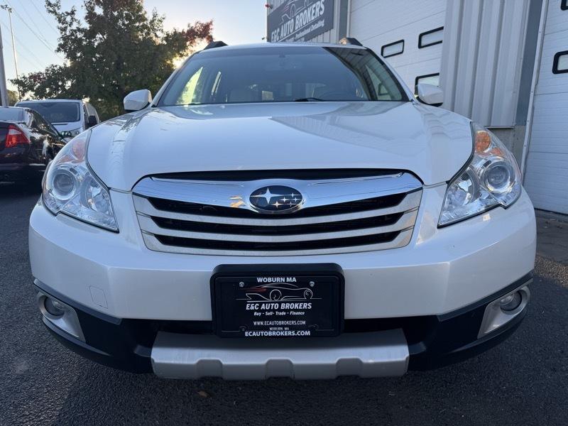 Subaru Outback 2.5i Limited 2011