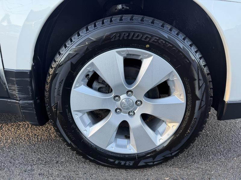 Subaru Outback 2.5i Limited 2011