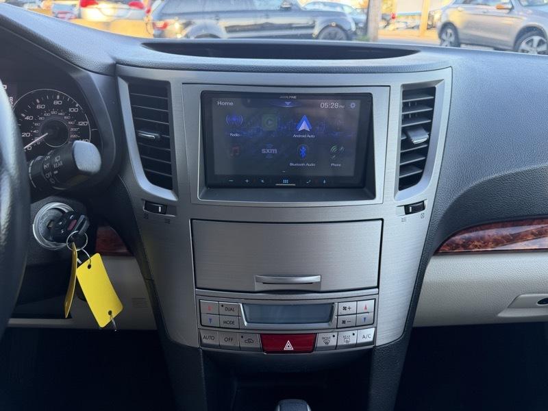 Subaru Outback 2.5i Limited 2011