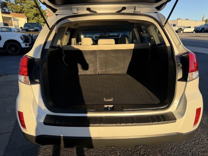 Subaru Outback 2.5i Limited 2011