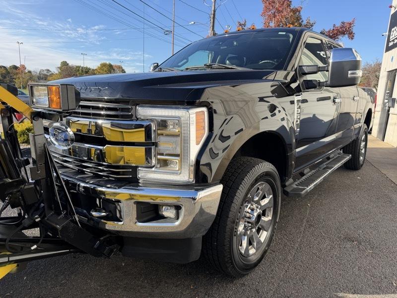 Ford F-350 SD Lariat Crew Cab 4WD 2019