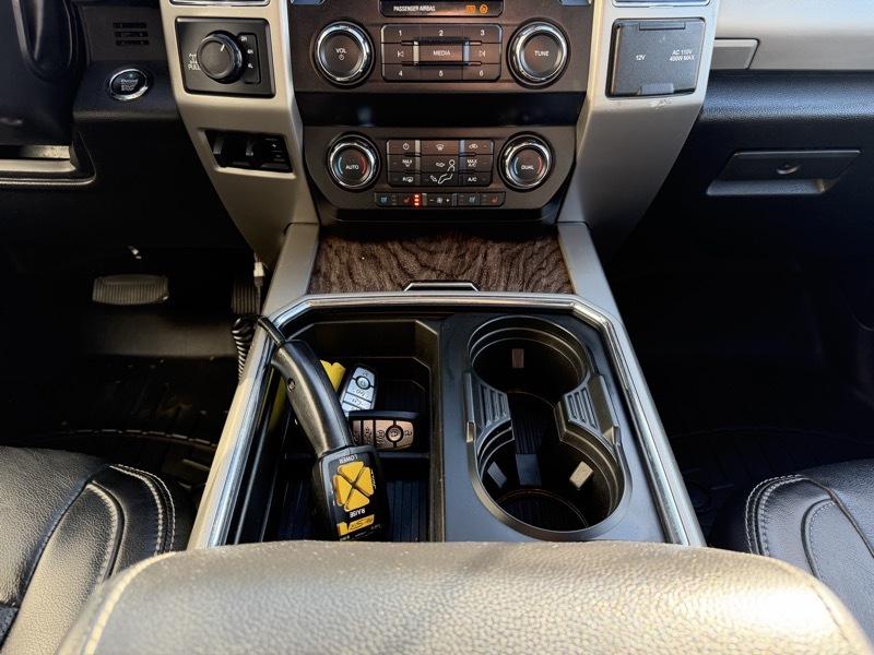 Ford F-350 SD Lariat Crew Cab 4WD 2019