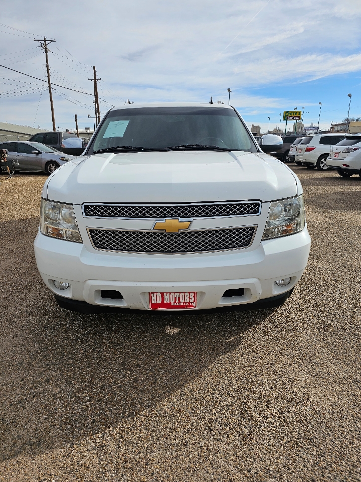 Chevrolet Suburban 4WD 4dr 1500 LTZ 2013