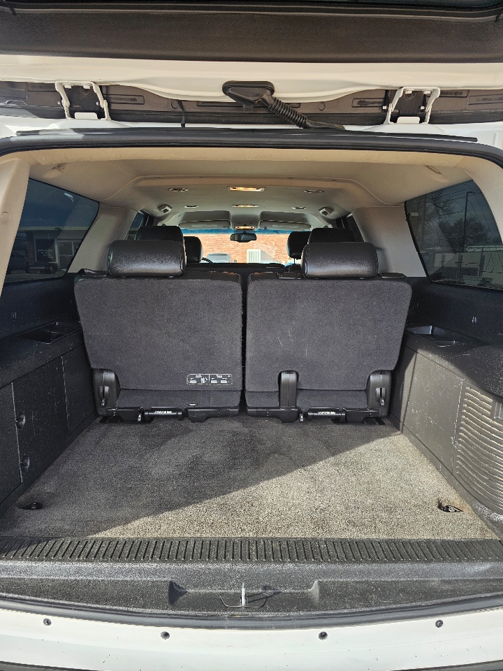 Chevrolet Suburban 4WD 4dr 1500 LTZ 2013