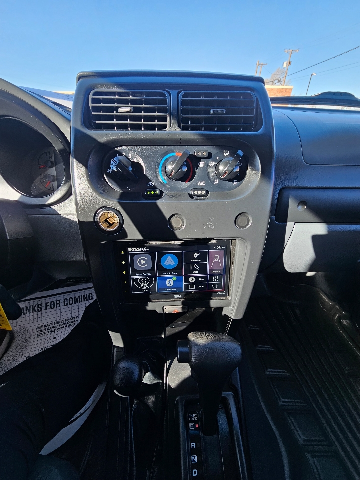 Nissan Xterra 4dr XE 4WD V6 Auto 2004