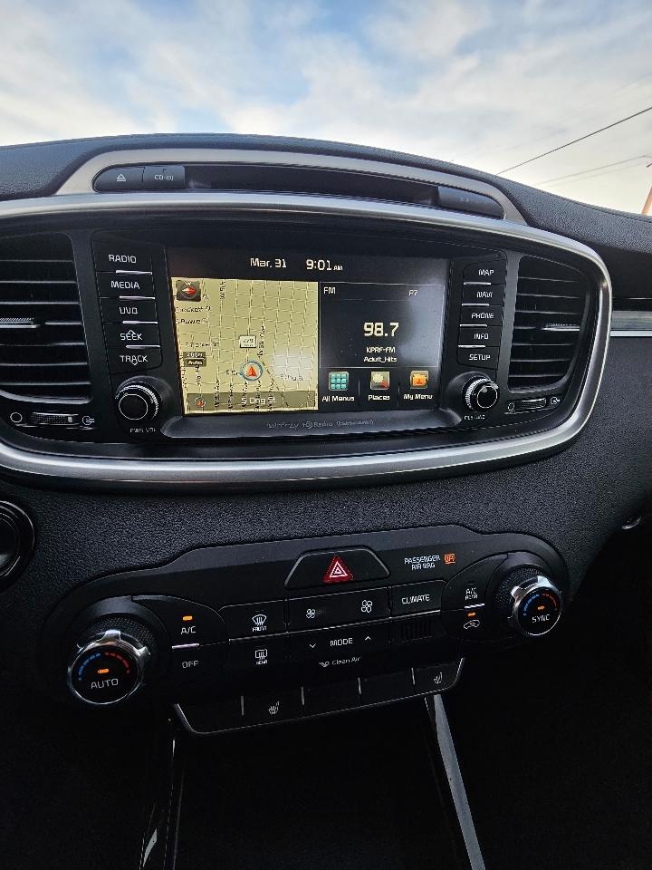 Kia Sorento AWD 4dr 3.3L SX 2016