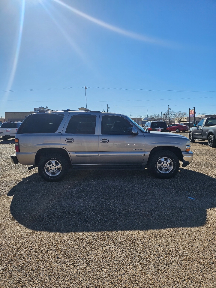 Chevrolet New Tahoe 4dr 4WD LT 2000