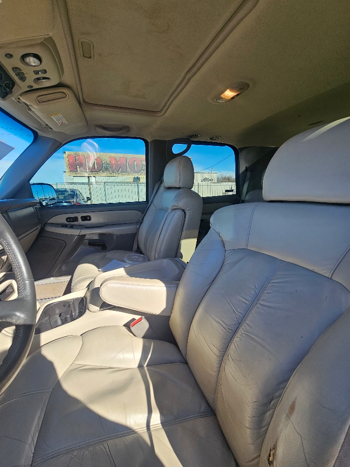 Chevrolet New Tahoe 4dr 4WD LT 2000