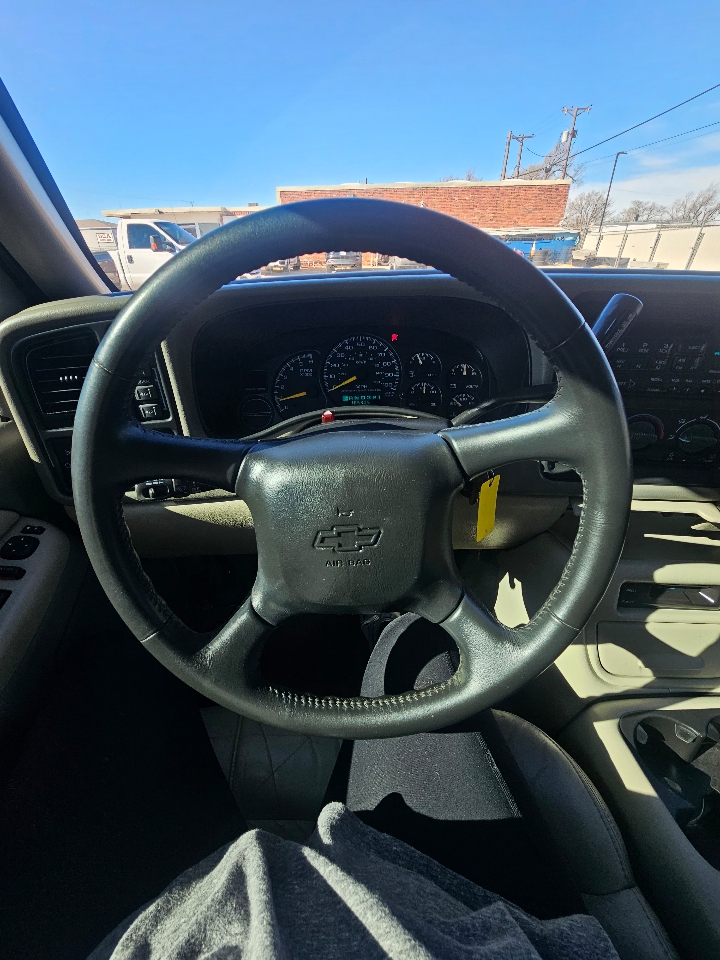 Chevrolet New Tahoe 4dr 4WD LT 2000