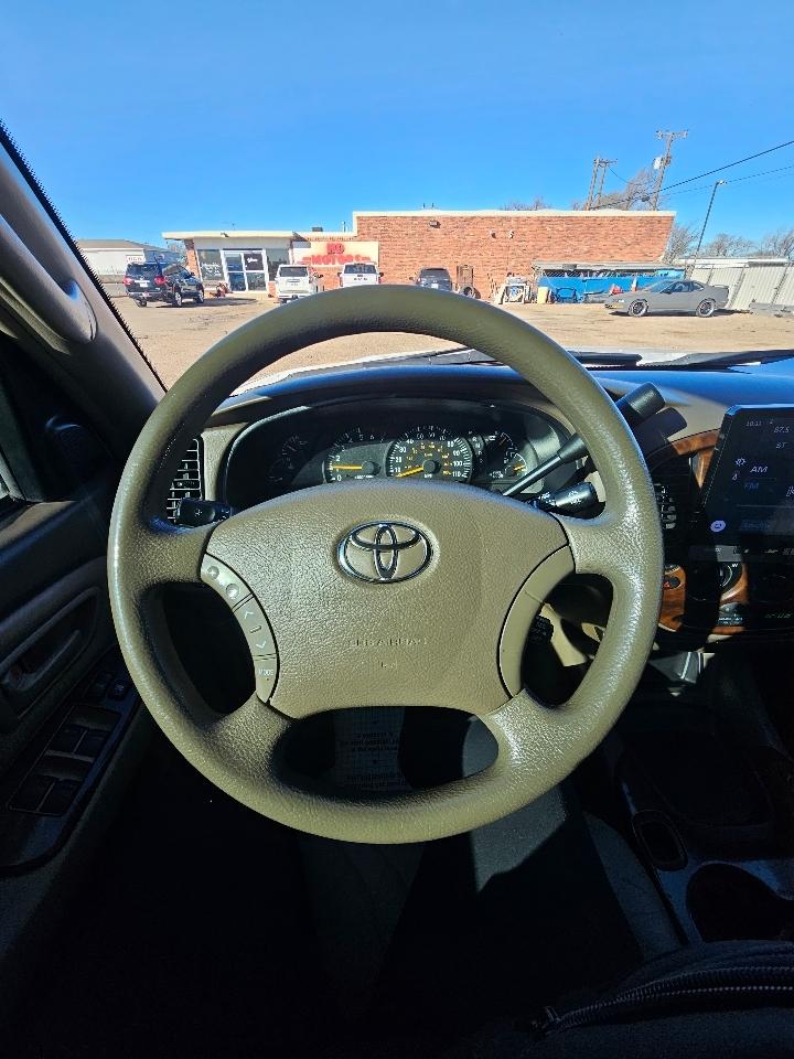 Toyota Tundra DoubleCab V8 Ltd 4WD (Natl) 2004