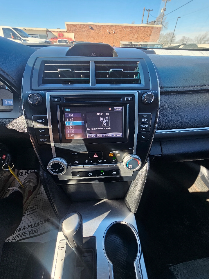 Toyota Camry 2014.5 4dr Sdn I4 Auto SE Sport (Natl) 2014