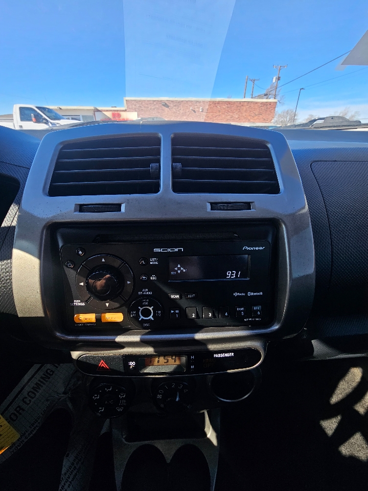 Scion xD 5dr HB Man (Natl) 2013