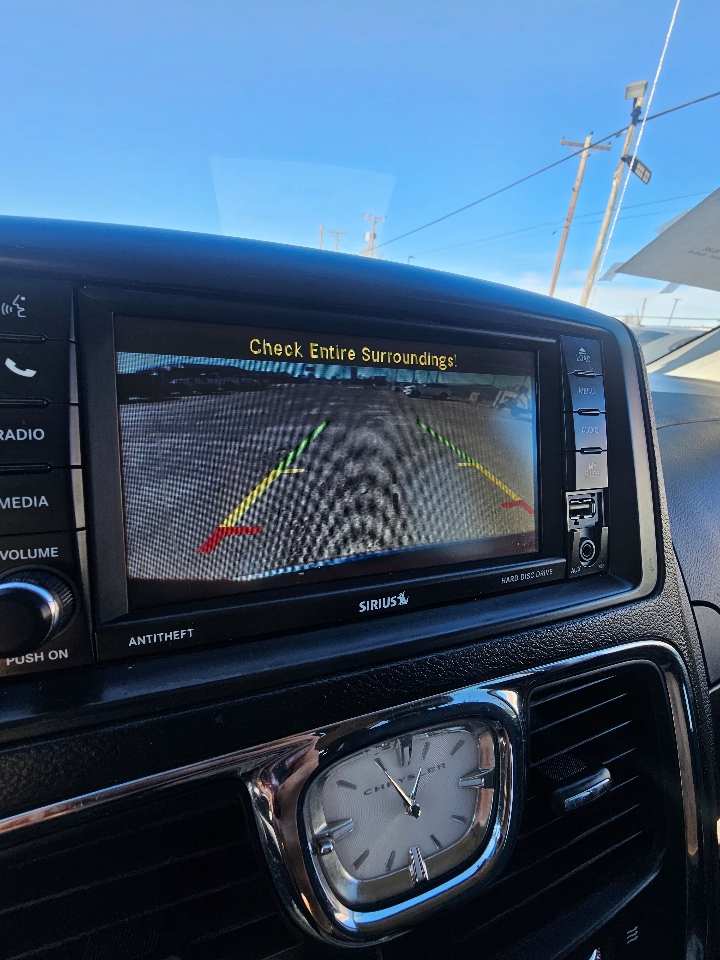 Chrysler Town & Country 4dr Wgn Touring 2016