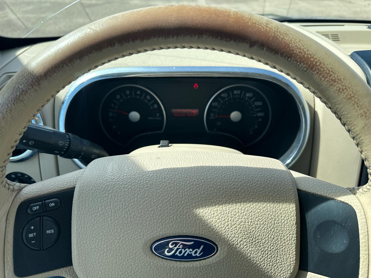 Ford Explorer 4dr 114" WB 4.0L XLT 4WD 2006