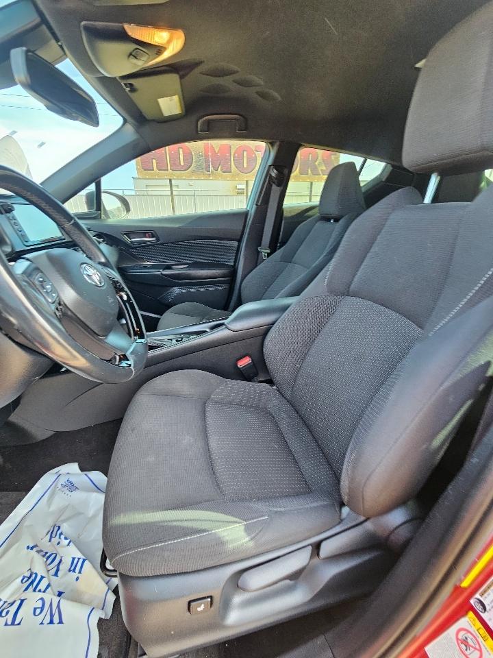 Toyota C-HR XLE FWD (Natl) 2018