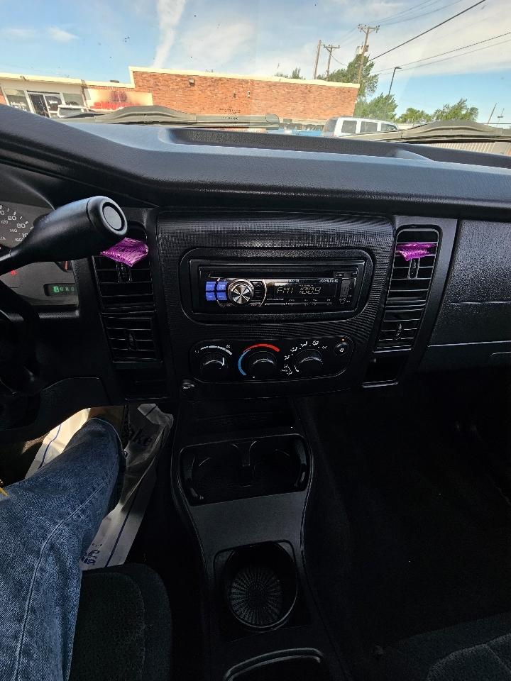 Dodge Dakota Quad Cab 131" WB SLT 2002