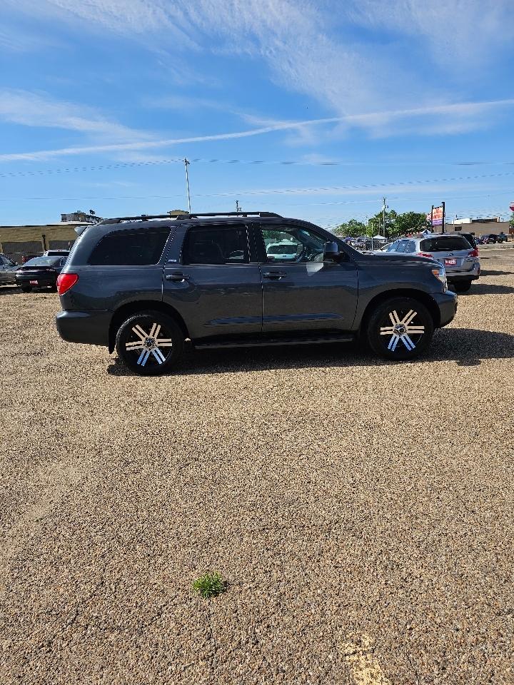 Toyota Sequoia 4WD 4dr LV8 6-Spd AT SR5 (Natl) 2008