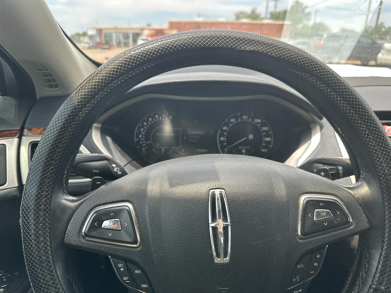Lincoln MKZ 4dr Sdn FWD 2016