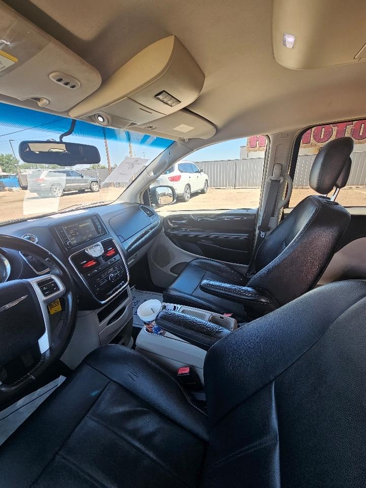 Chrysler Town & Country 4dr Wgn Touring 2016