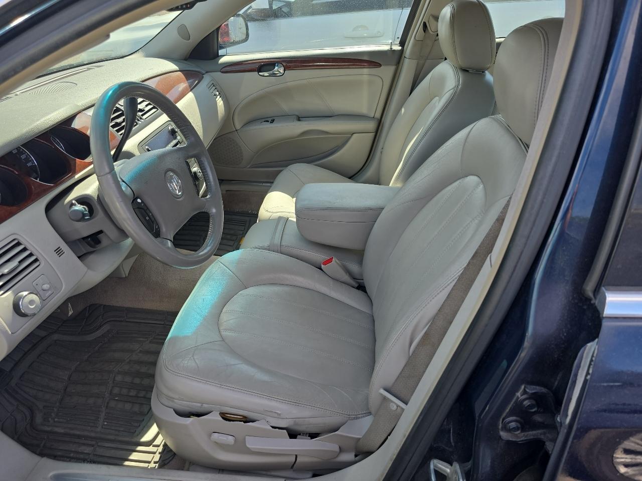 Buick Lucerne 4dr Sdn V6 CXL 2008