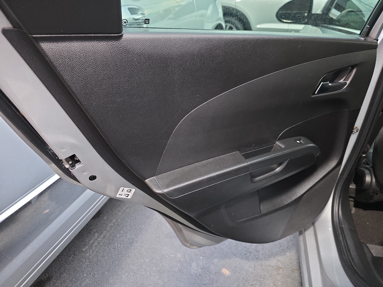 Chevrolet Sonic 5dr HB Manual LT 2015