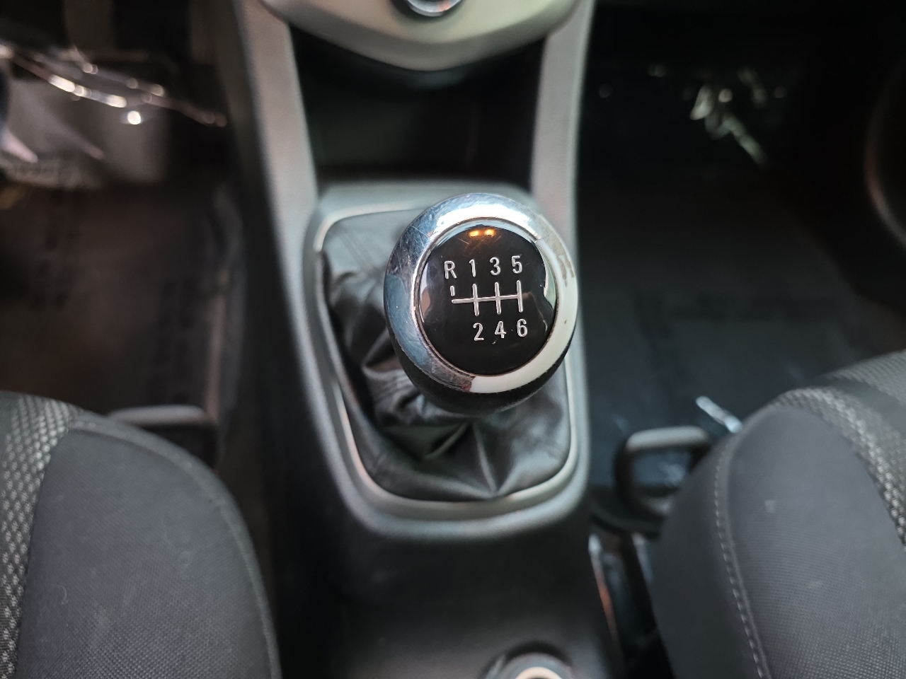 Chevrolet Sonic 5dr HB Manual LT 2015