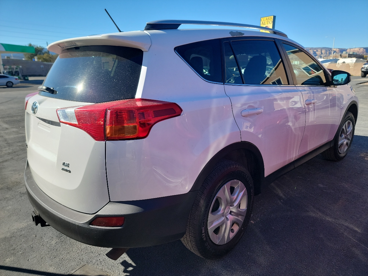 Toyota RAV4 AWD 4dr LE (Natl) 2014 Toyota RAV4 AWD 4dr LE (Natl) 2014