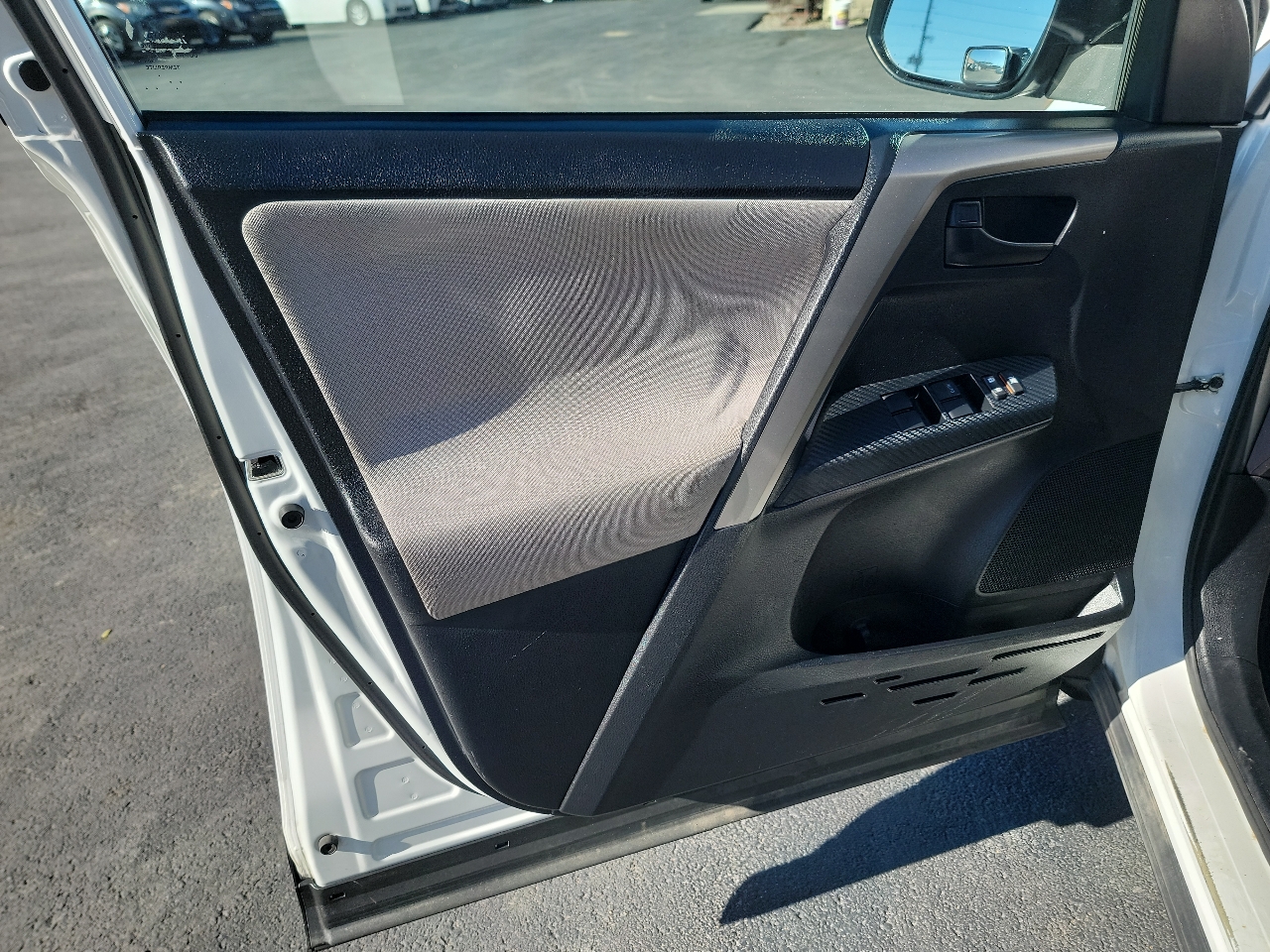 Toyota RAV4 AWD 4dr LE (Natl) 2014 Toyota RAV4 AWD 4dr LE (Natl) 2014