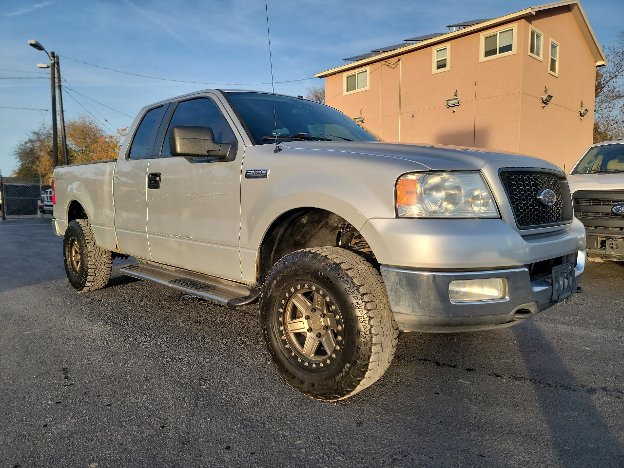 2005 Ford F-150 XLT Short Bed 4WD