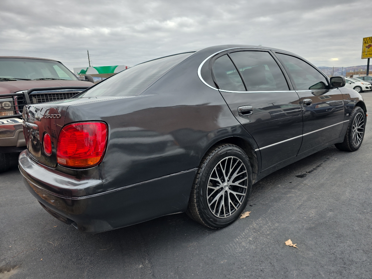 Lexus GS 300 4dr Sdn 2002