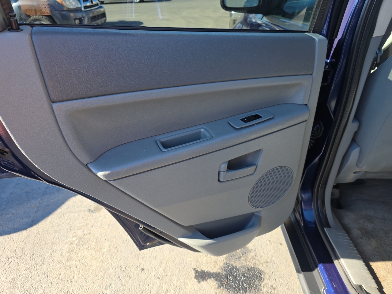 Jeep Grand Cherokee 4dr Laredo 4WD 2006