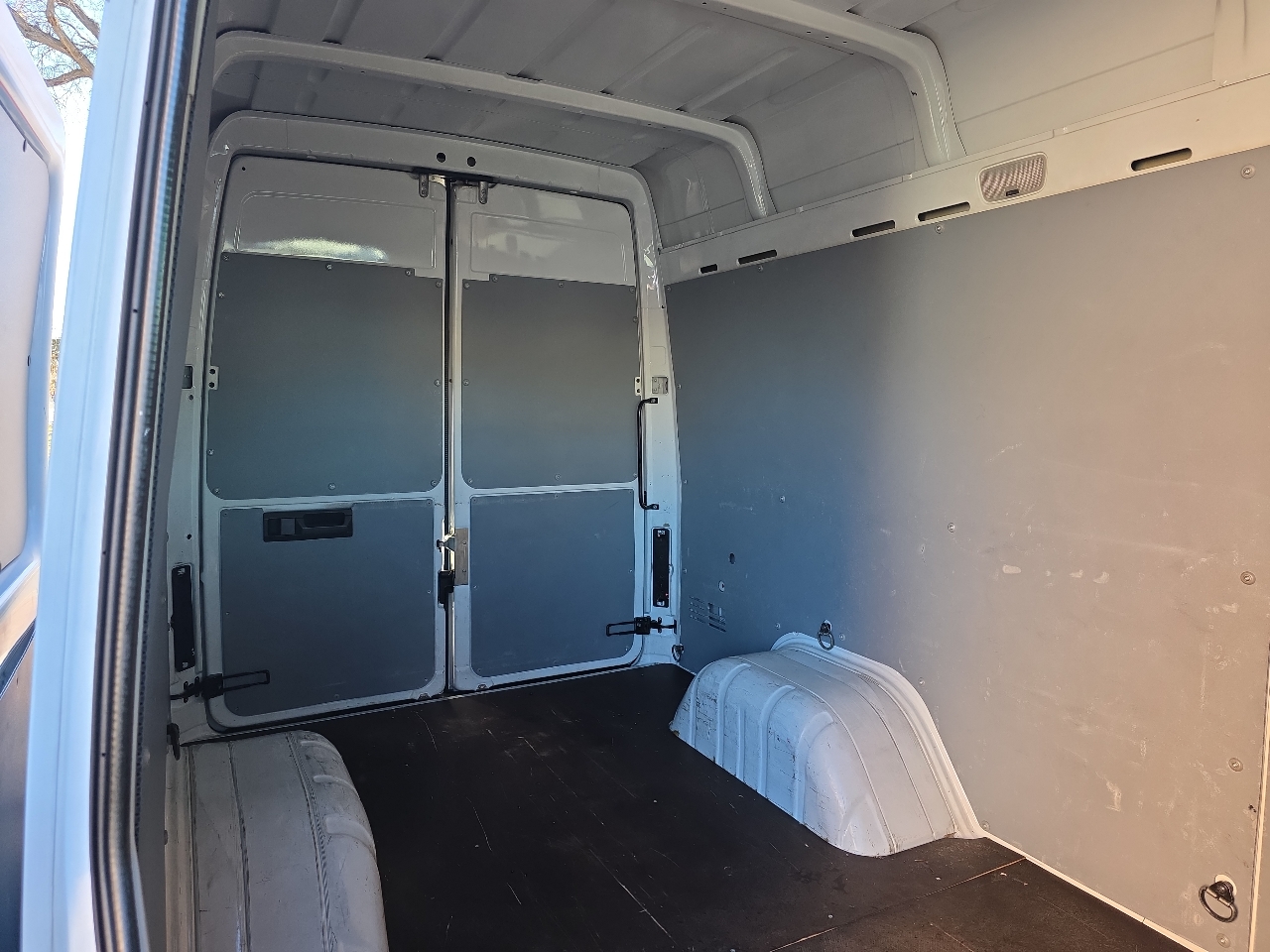 Dodge Sprinter 3500 SHC 140" WB 2005