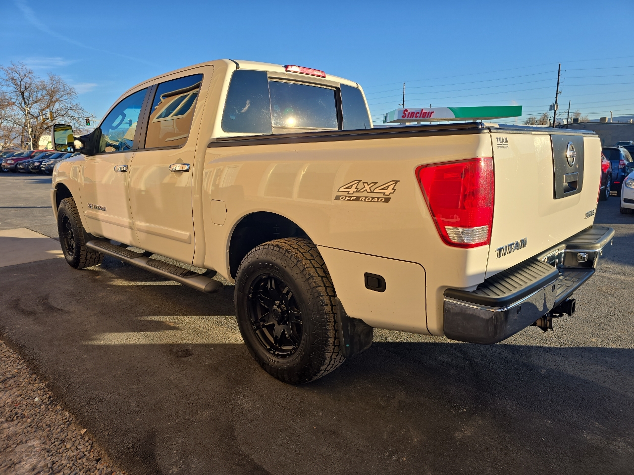 Nissan Titan LE Crew Cab 4WD 2005