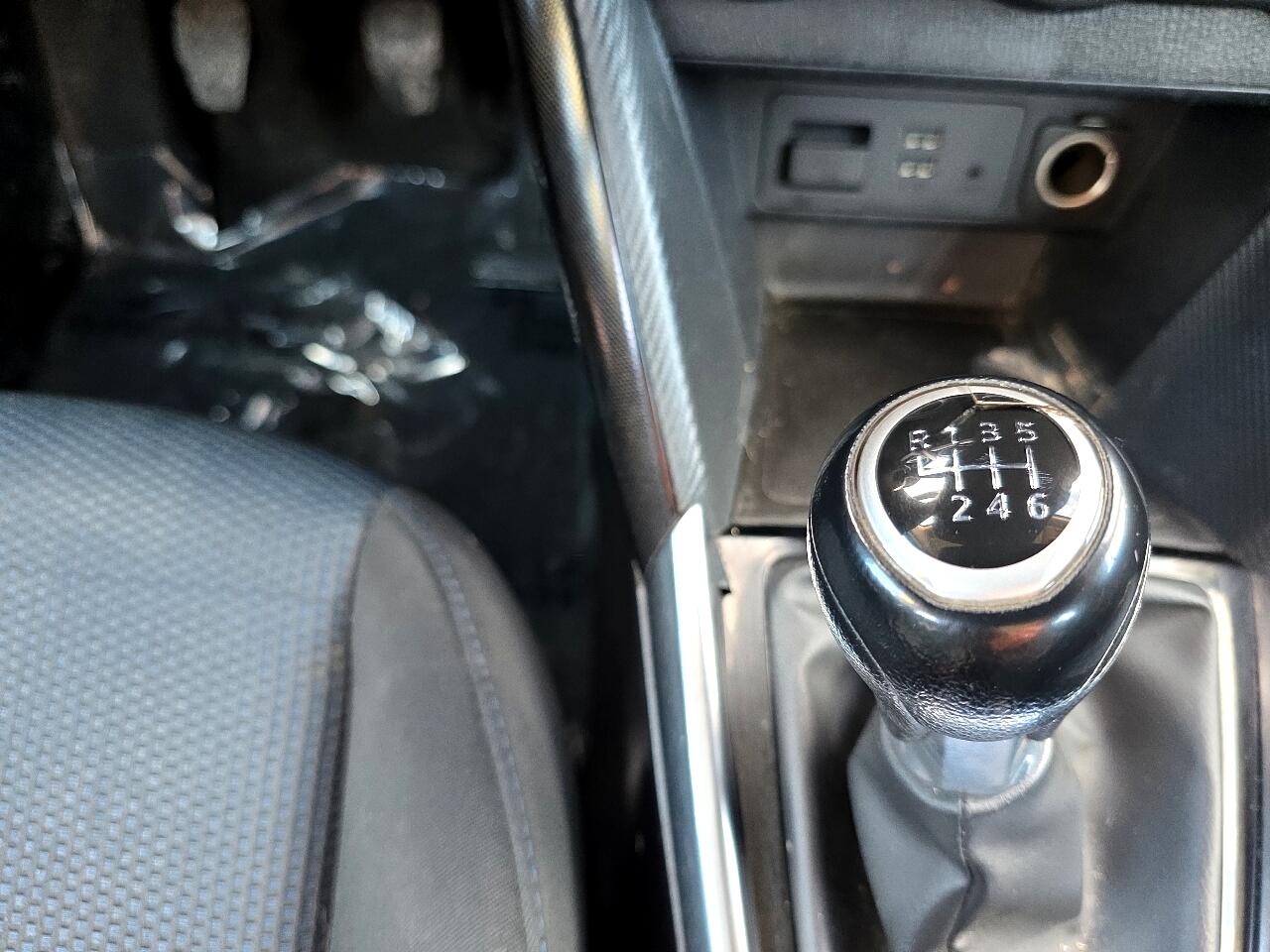 Scion iA 4dr Sdn Man (Natl) 2016