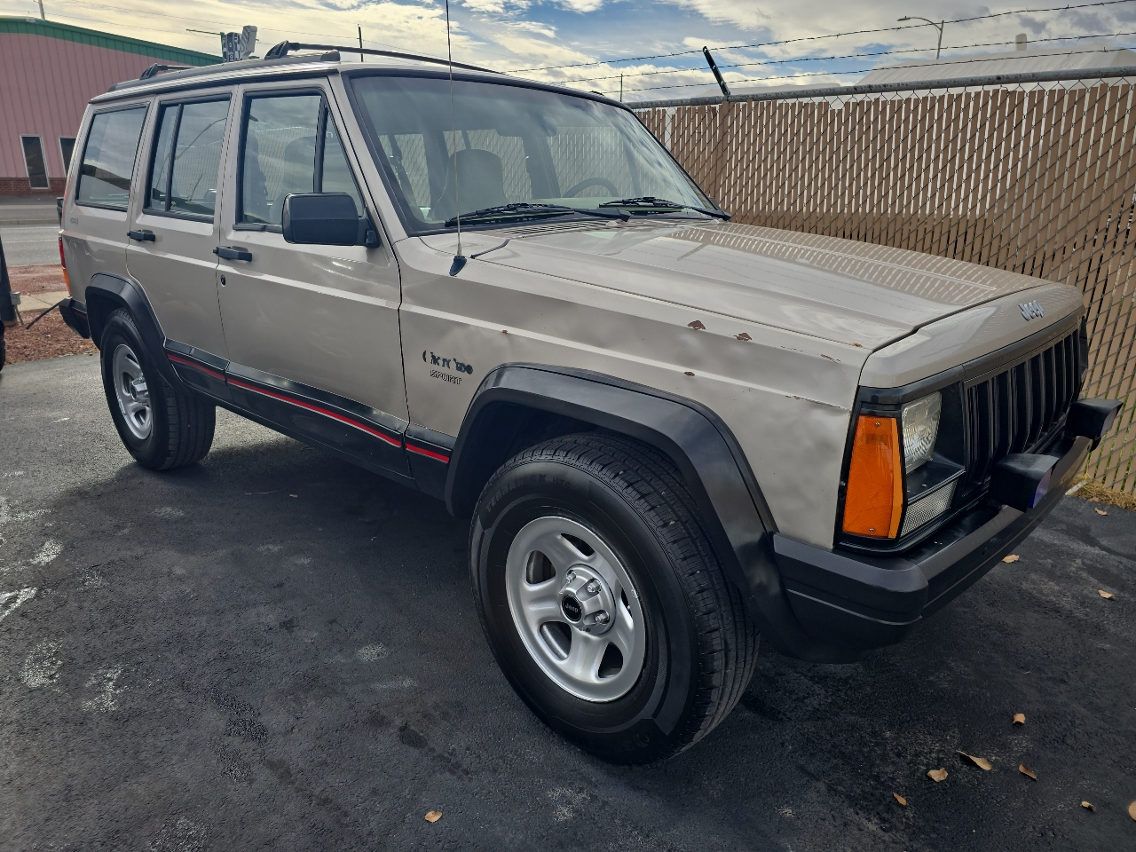 Jeep Cherokee 4dr Sport 4WD 1995