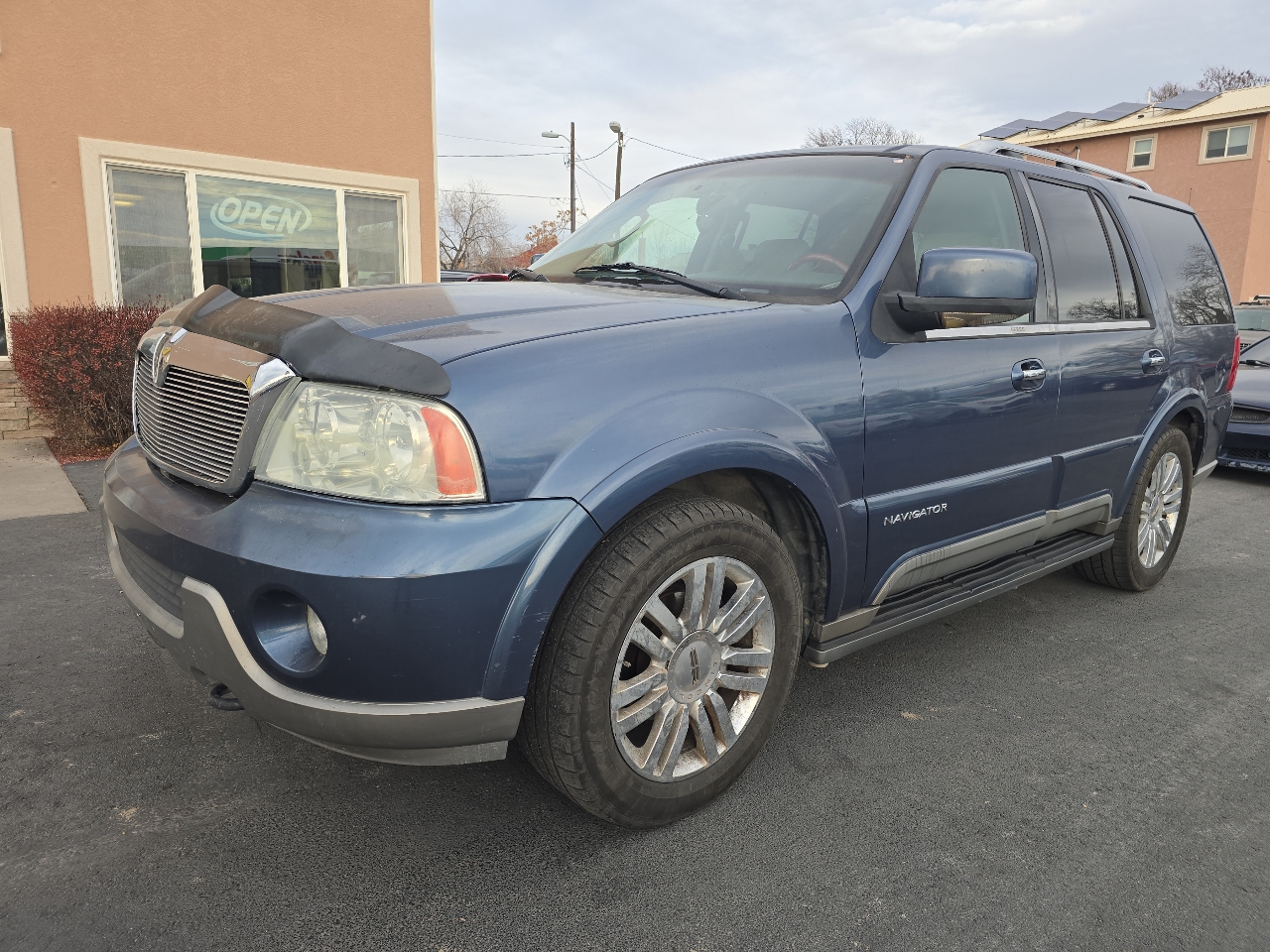 Lincoln Navigator 4dr 4WD Ultimate 2004