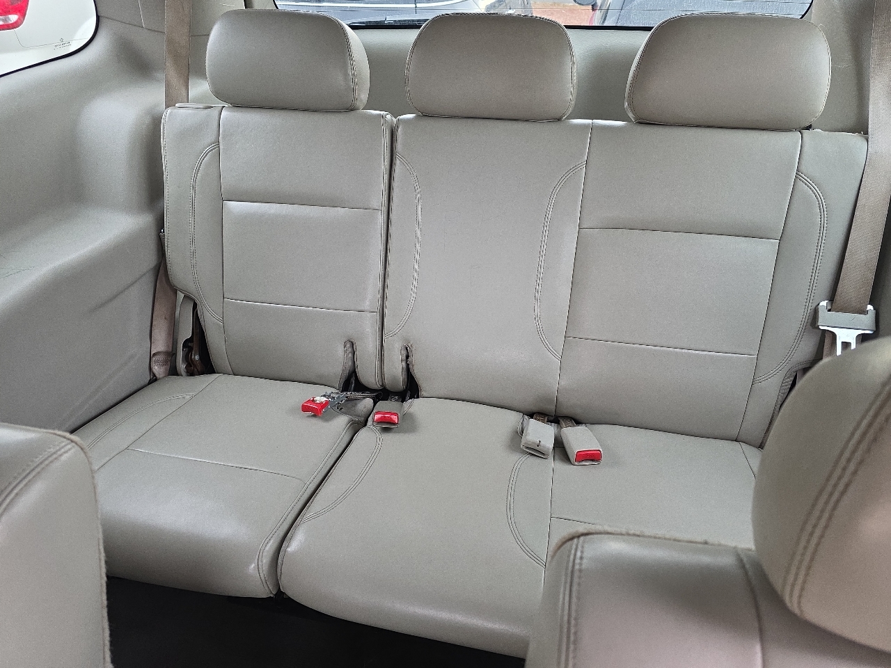 Chrysler Aspen 4WD 4dr Limited 2007