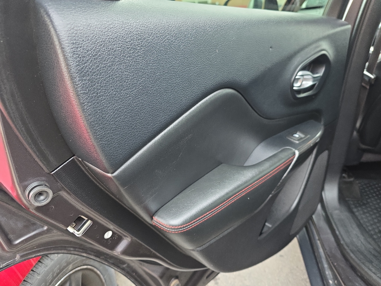 Jeep Cherokee 4WD 4dr Trailhawk 2015