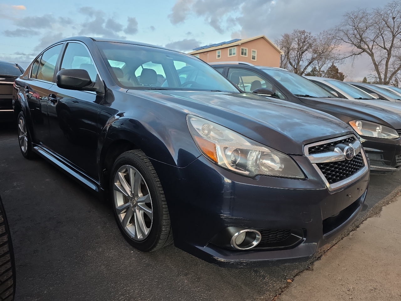 Subaru Legacy 4dr Sdn H4 Auto 2.5i 2014