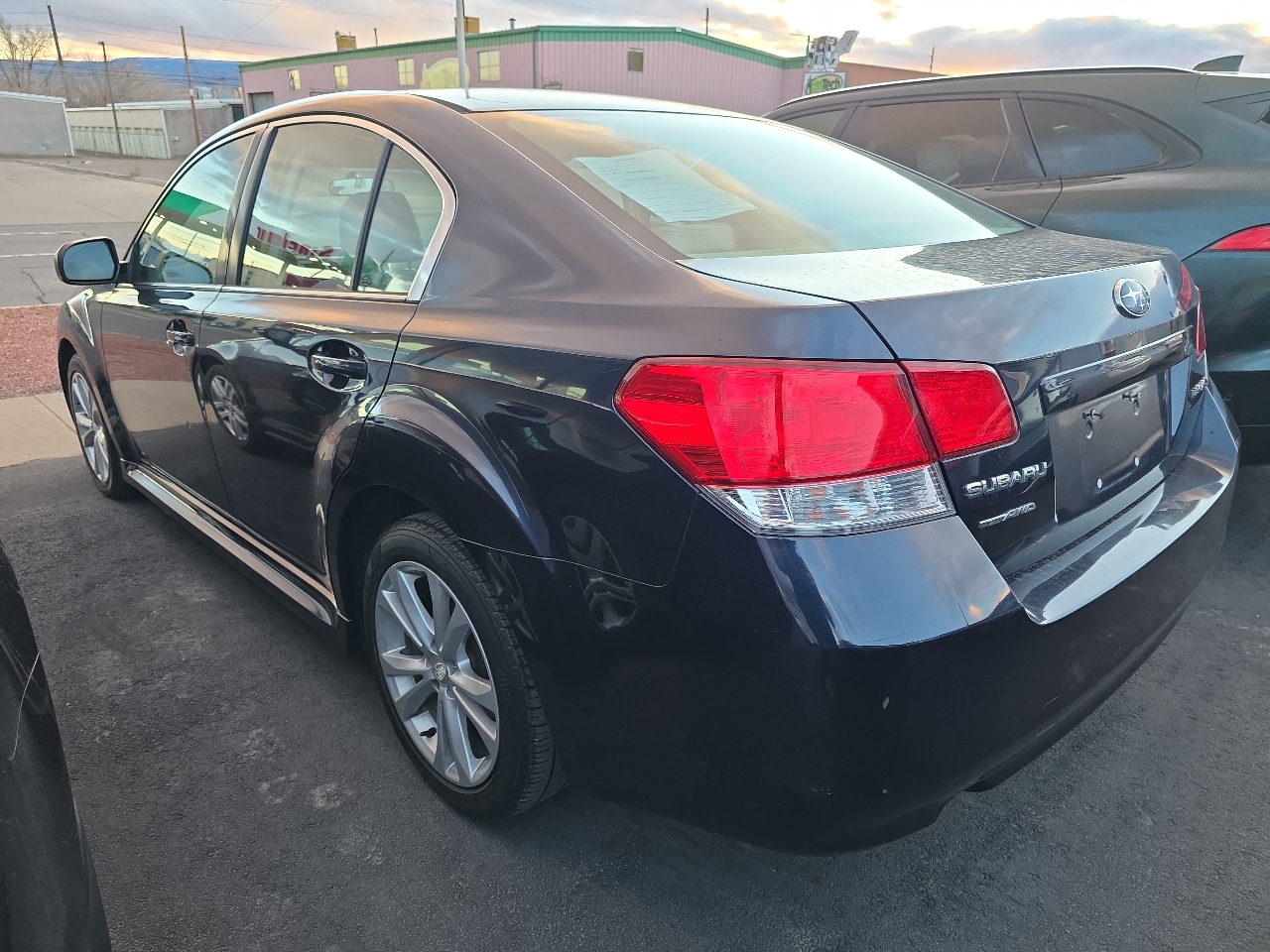 Subaru Legacy 4dr Sdn H4 Auto 2.5i 2014