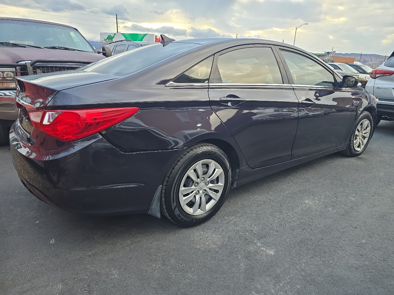 Hyundai Sonata 4dr Sdn 2.4L Auto GLS 2011