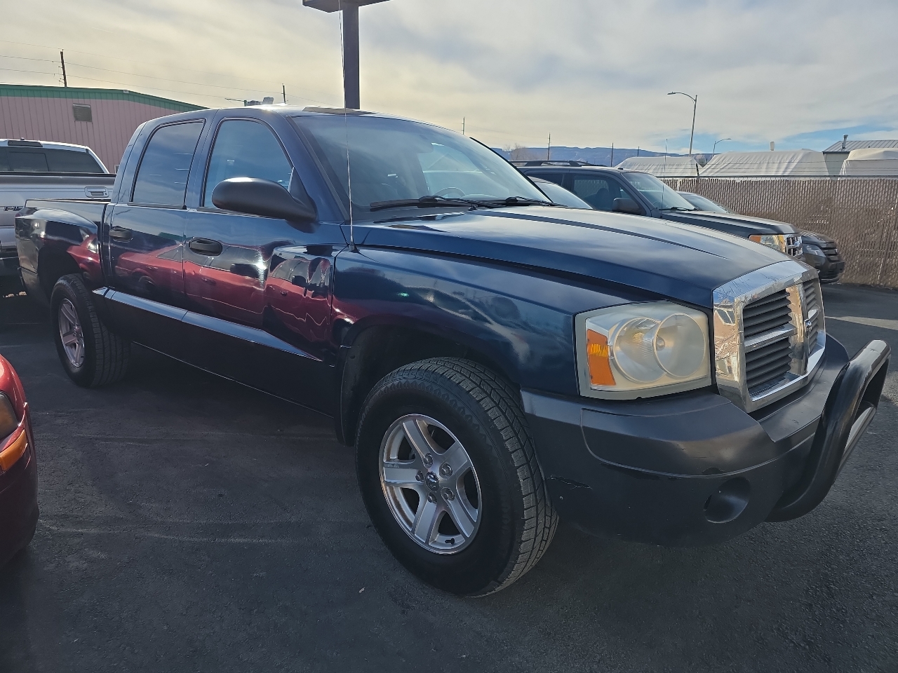Dodge Dakota 4dr Quad Cab 131" WB 4WD ST 2005